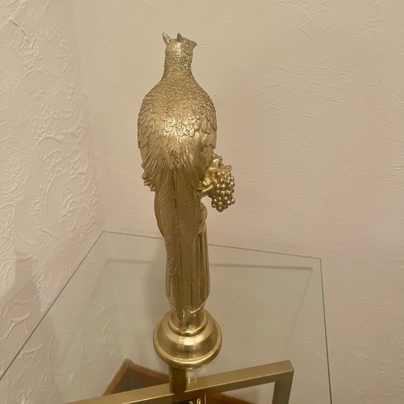 Gold Table Decor - Picture 4 of 9